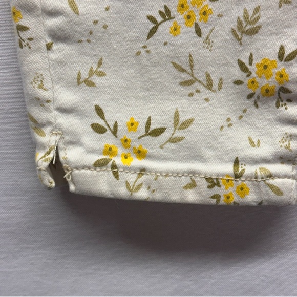 Judy Blue Cream Floral Skinny Jeans size 15/32 - Picture 6 of 7